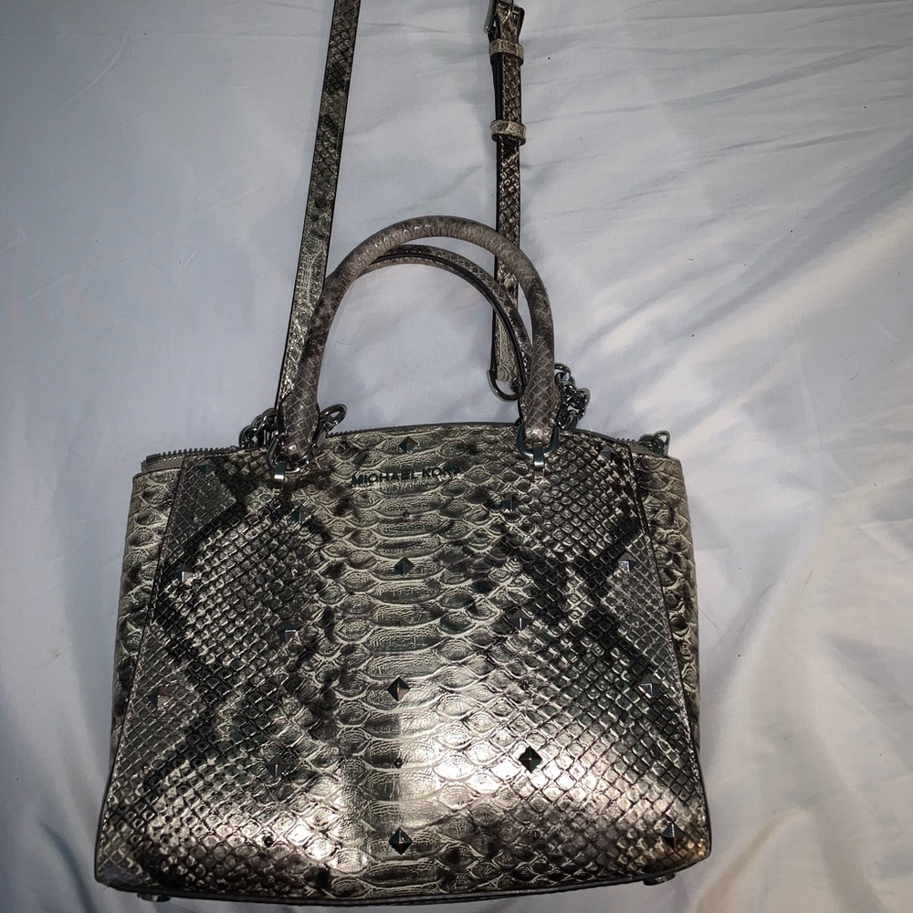 Micheal Kors Ellis Studded Scarlet leather purse